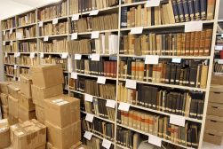 Nowe miejsce przechowywania zasobów bibliotecznych poddanych dezynfekcji w ramach projektu SON II (fot. Maciej Matraś)